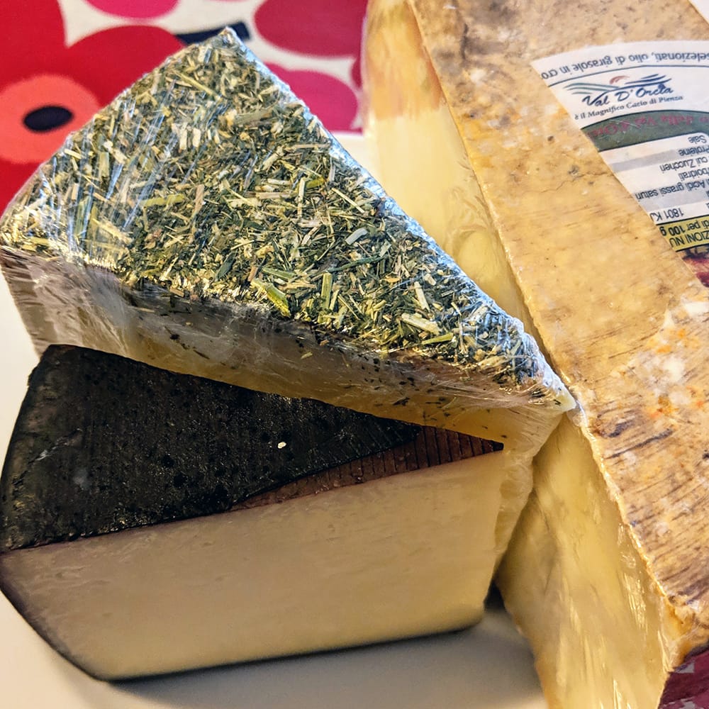 イタリア・トスカーナ産「ペコリーノトスカーノ」チーズ