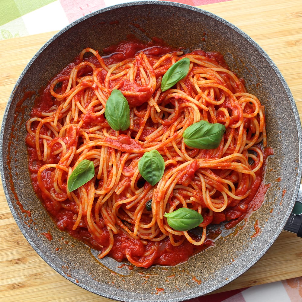 イタリア定番トマトソースパスタレシピ・豆知識 ①：トマトソースにコショウはダメ？