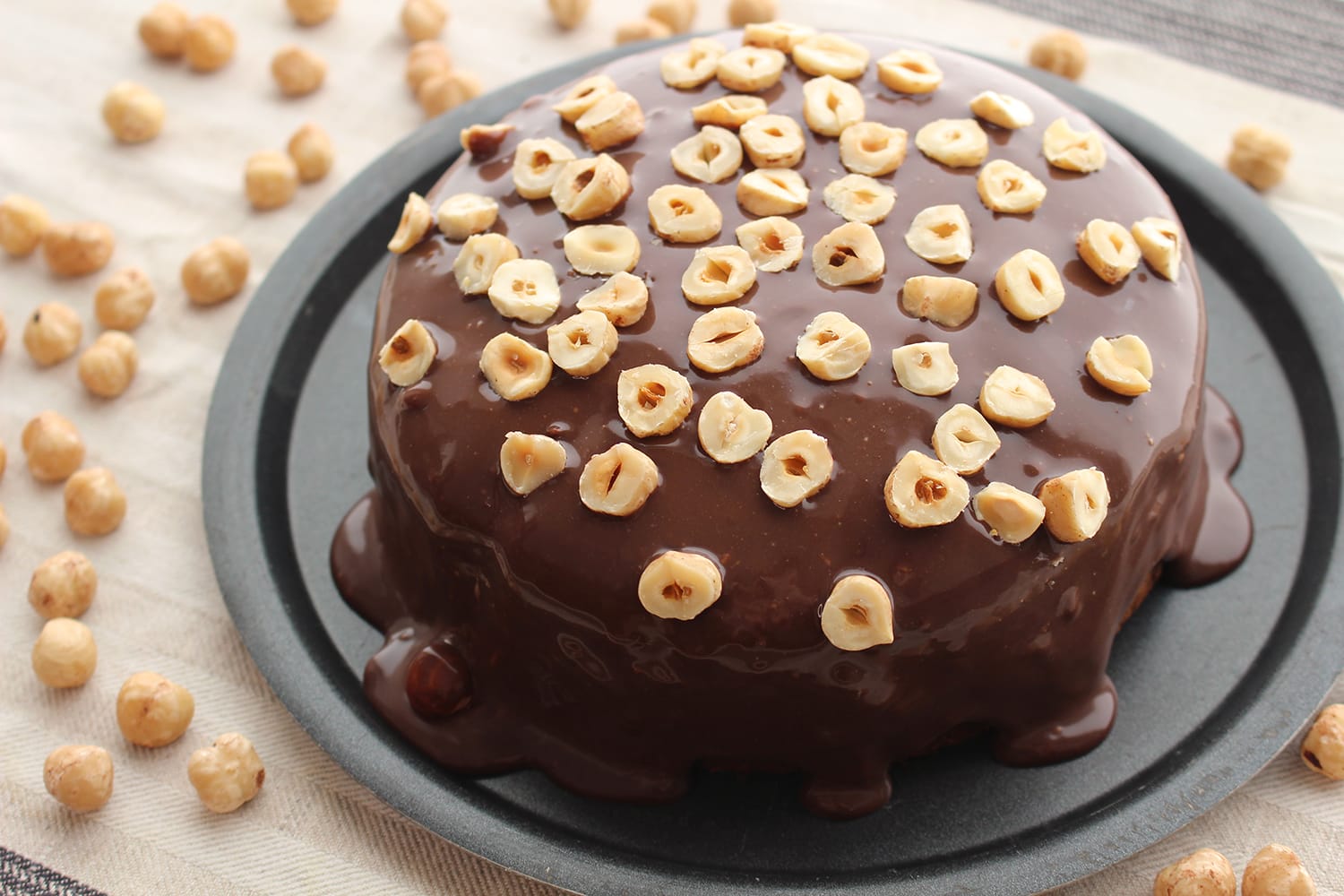 ヘーゼルナッツのチョコレートケーキ「トルタ・ジャンドゥーヤ」
