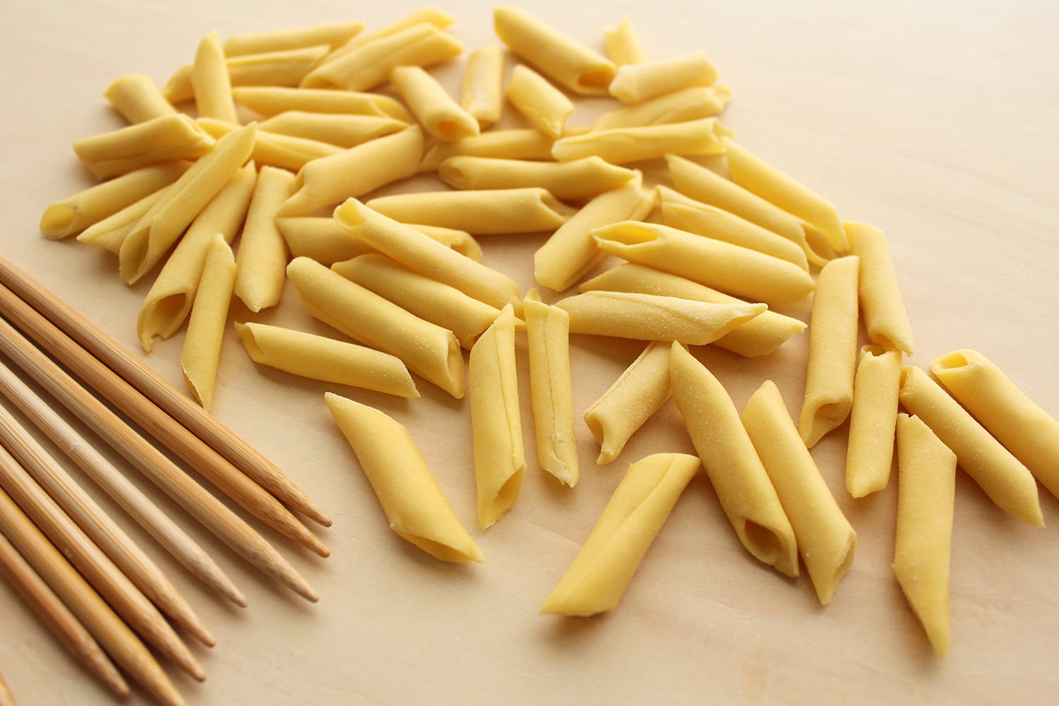 手作りショートパスタ「ペンネ・リッシェ」
