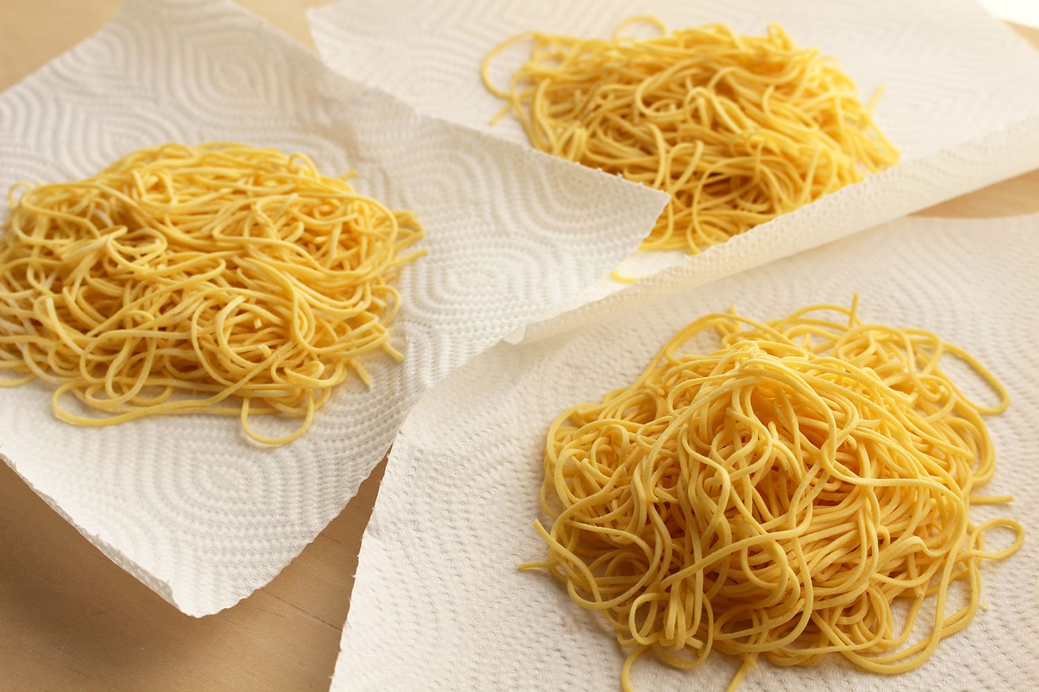 手打ちパスタ「フィエーノ・ディ・カネピーナ」